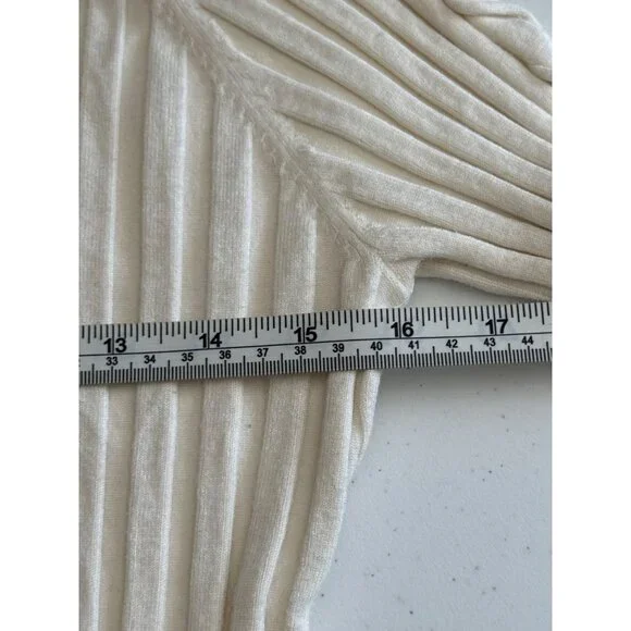 Vintage Cache Womens Turtleneck Size M Ivory Ribbed w Braided Sleeves and Front - Picture 14 of 16